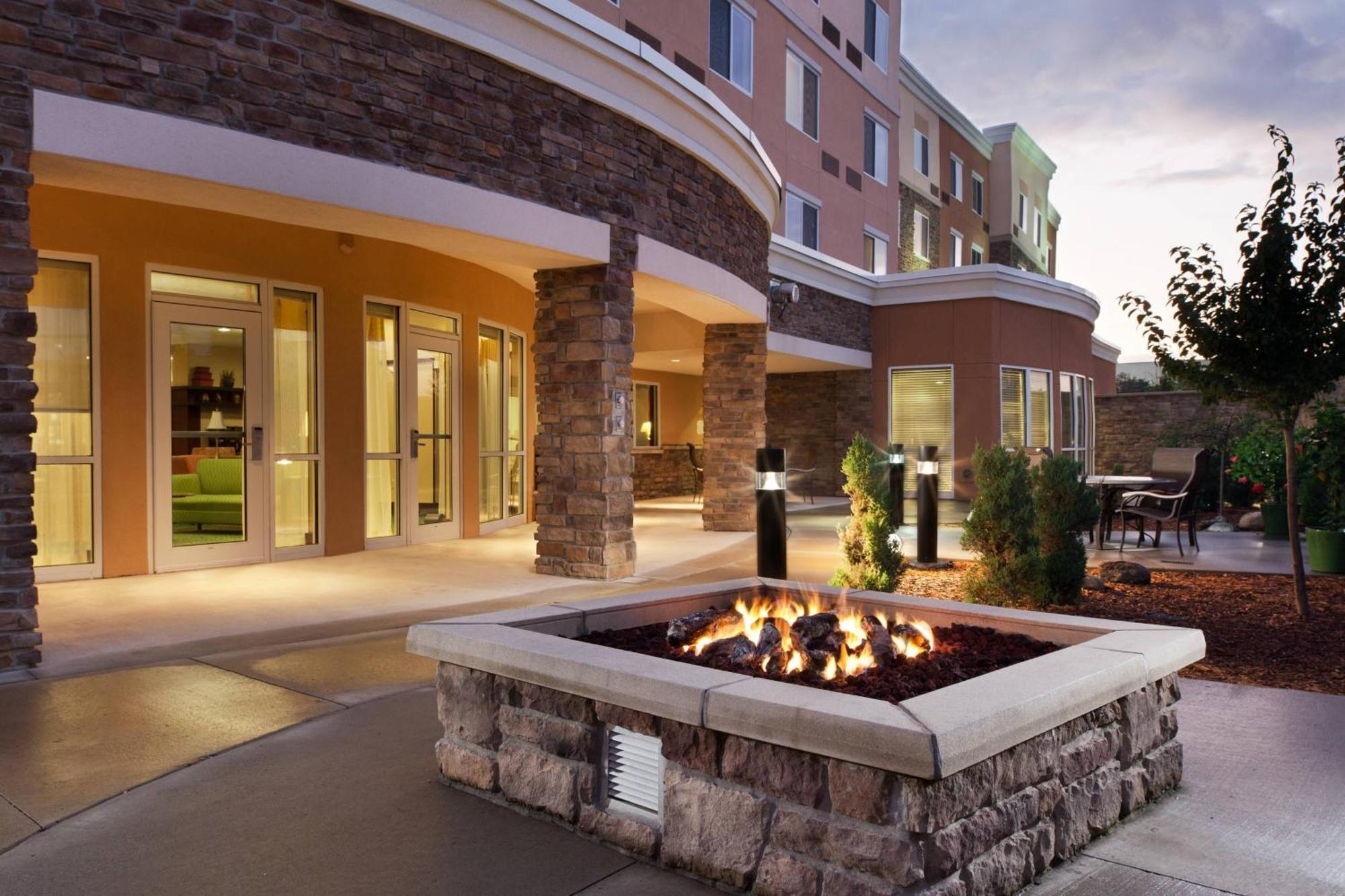 Courtyard Des Moines Ankeny Hotel Kültér fotó